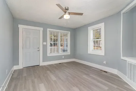 1218 Boyer #a Street Raleigh NC 27610
