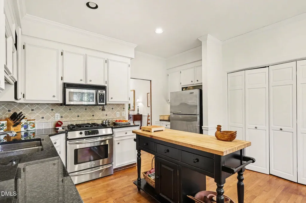 6720 Glen Forrest Drive Chapel Hill NC 27517