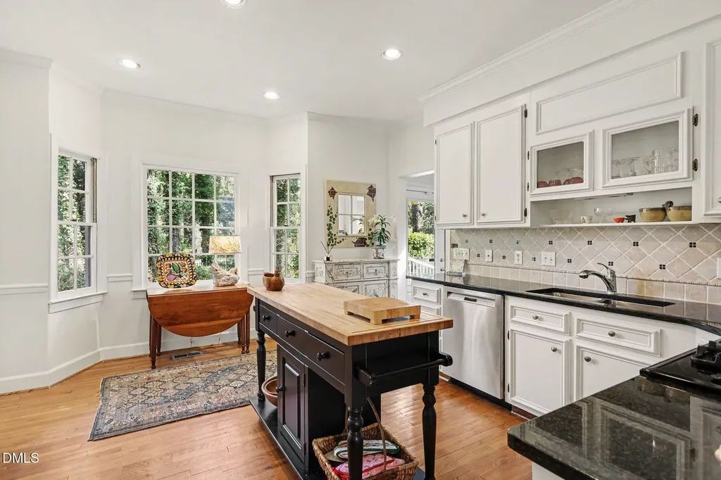 6720 Glen Forrest Drive Chapel Hill NC 27517