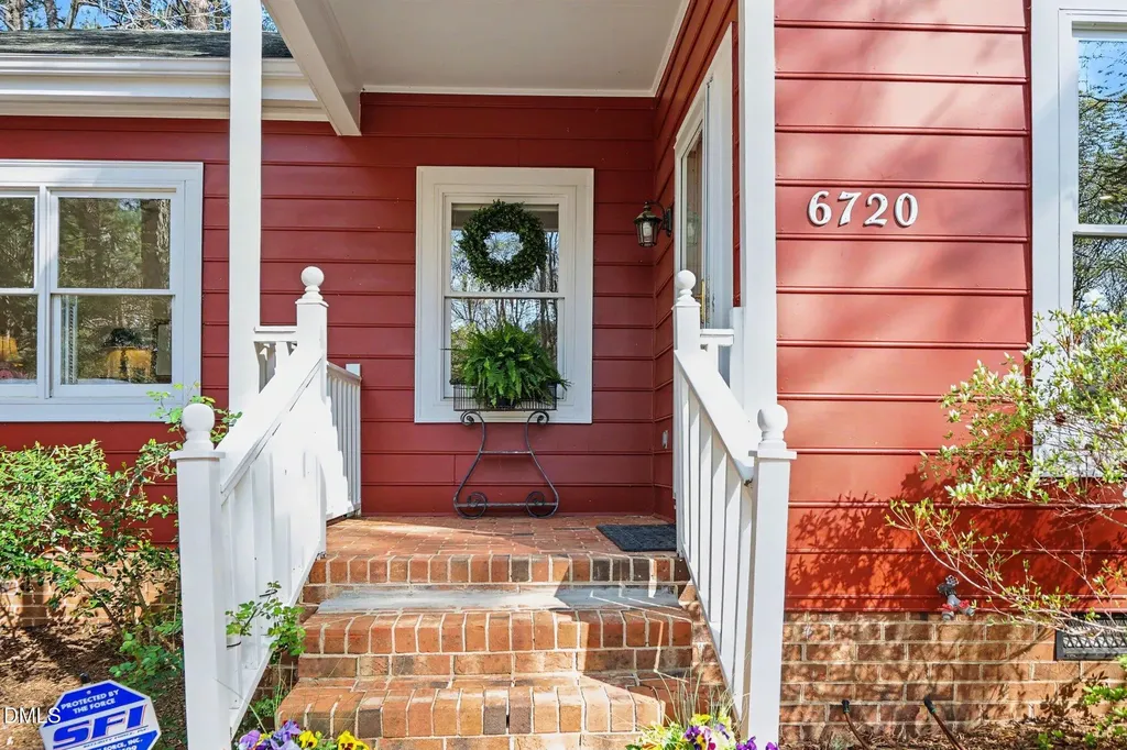 6720 Glen Forrest Drive Chapel Hill NC 27517