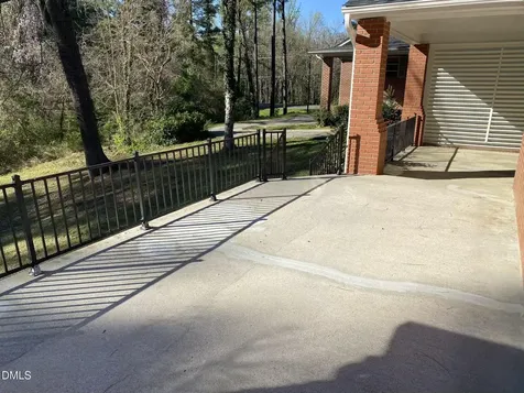 102 Forest Road Oxford NC 27565
