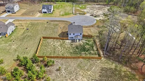 4005 Kingcraig Lane Zebulon NC 27597