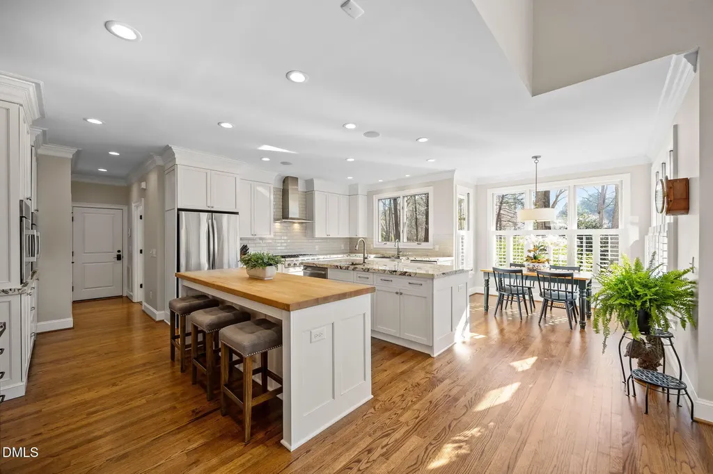 200 Donegal Drive Chapel Hill NC 27517