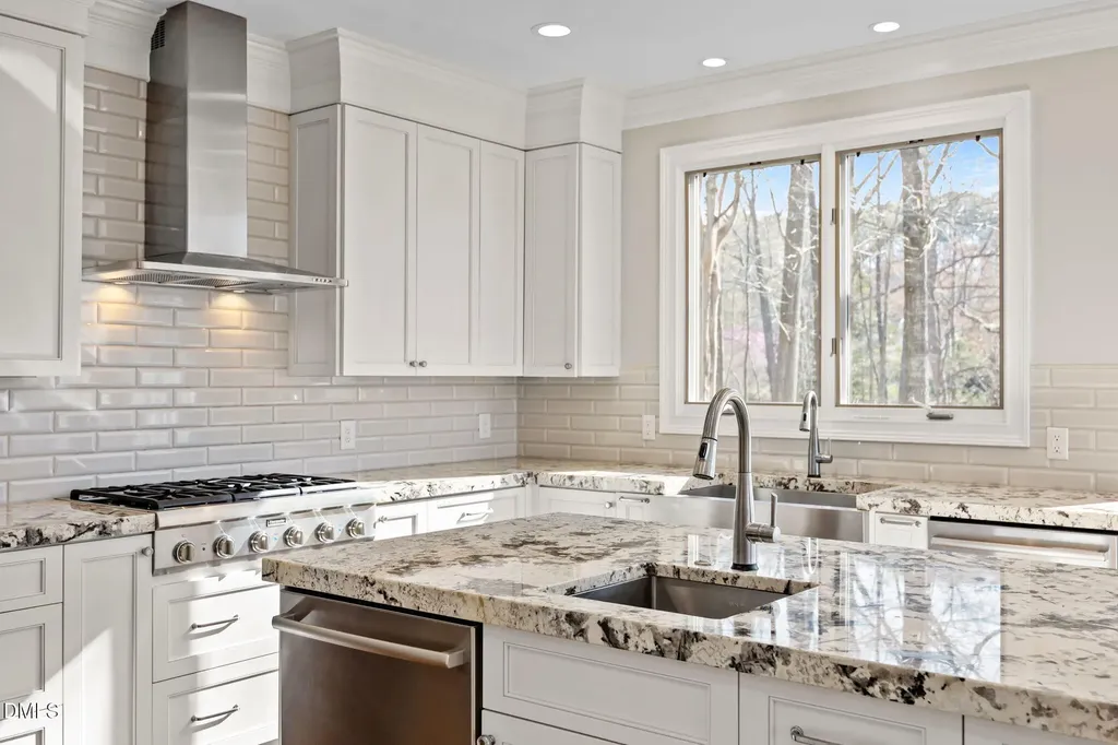 200 Donegal Drive Chapel Hill NC 27517