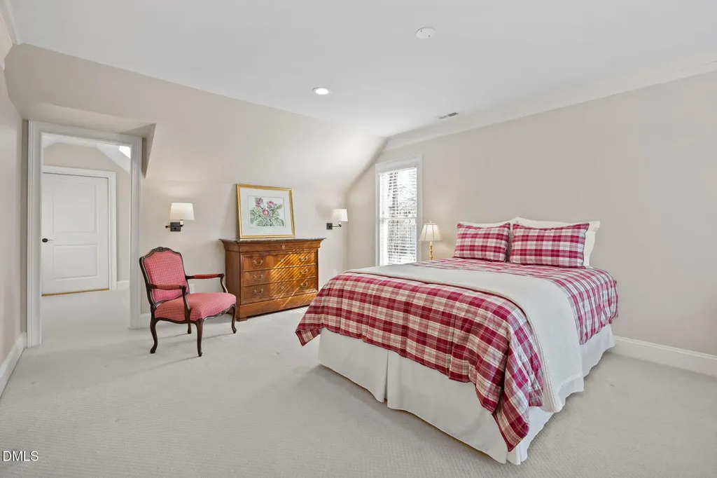 200 Donegal Drive Chapel Hill NC 27517