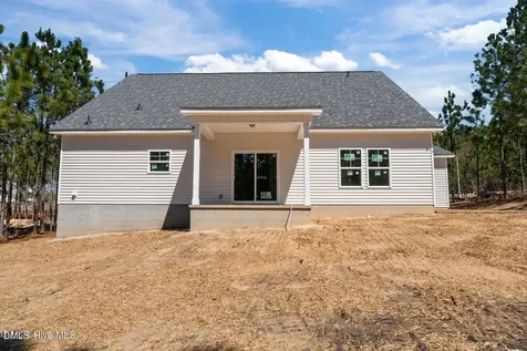 5004 Arcadia Way West End NC 27376