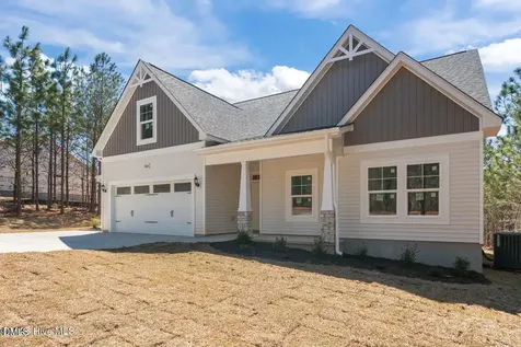 5004 Arcadia Way West End NC 27376