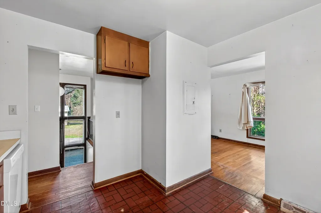 4332 Woodlawn Drive Raleigh NC 27616