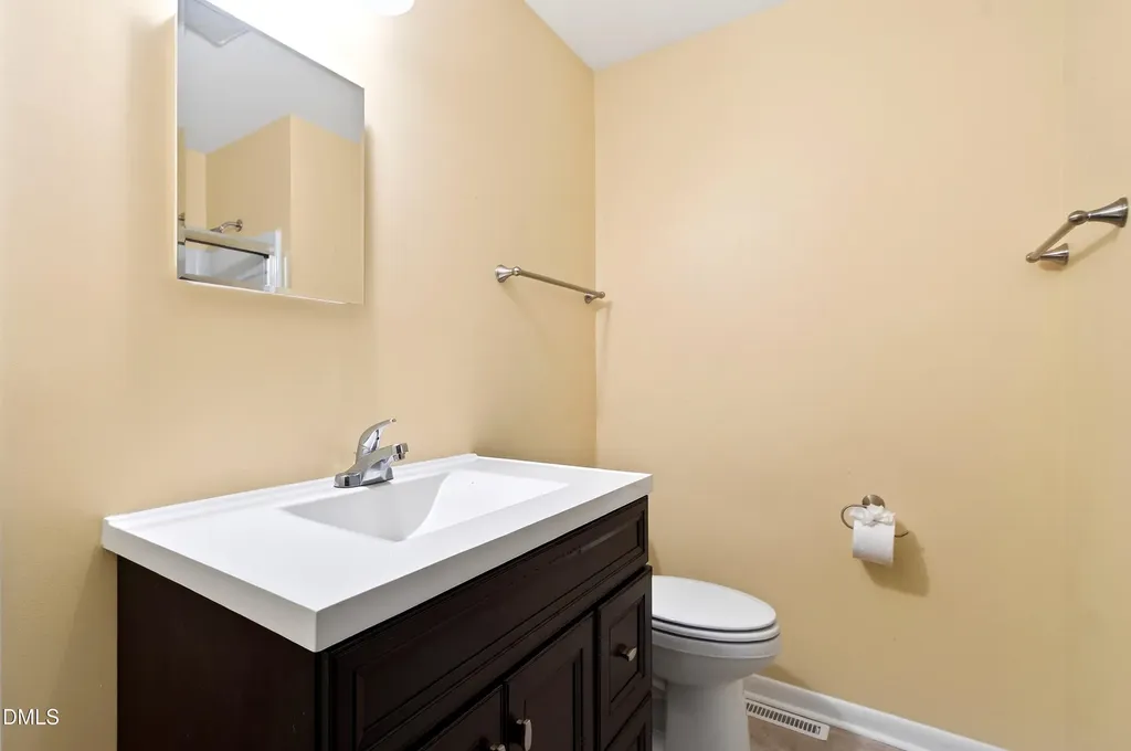 4332 Woodlawn Drive Raleigh NC 27616