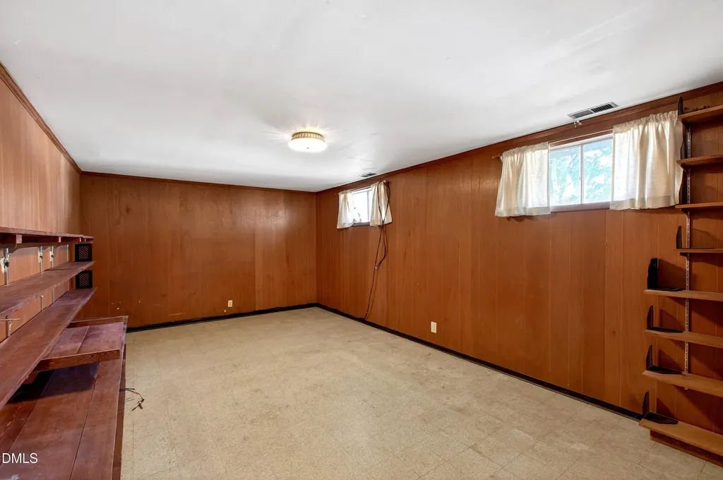 4332 Woodlawn Drive Raleigh NC 27616