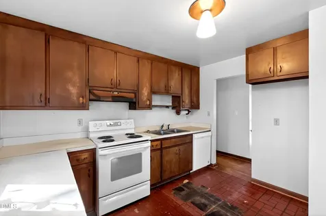 4332 Woodlawn Drive Raleigh NC 27616