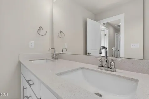 192 Merritt Lake Avenue Zebulon NC 27597