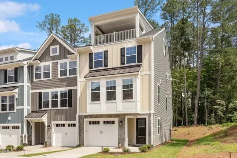 1113 Blackthorn Lane Durham NC 27703
