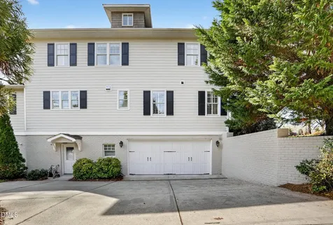 2006 Dalton Road Greensboro NC 27408