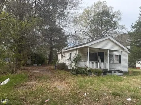 926 Blount Street Smithfield NC 27577