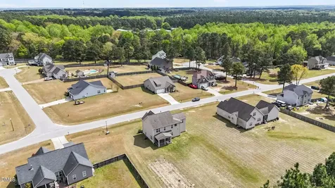 64 Widgeon Way Lillington NC 27546