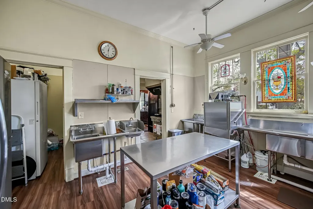 309 W Divine Street Dunn NC 28334