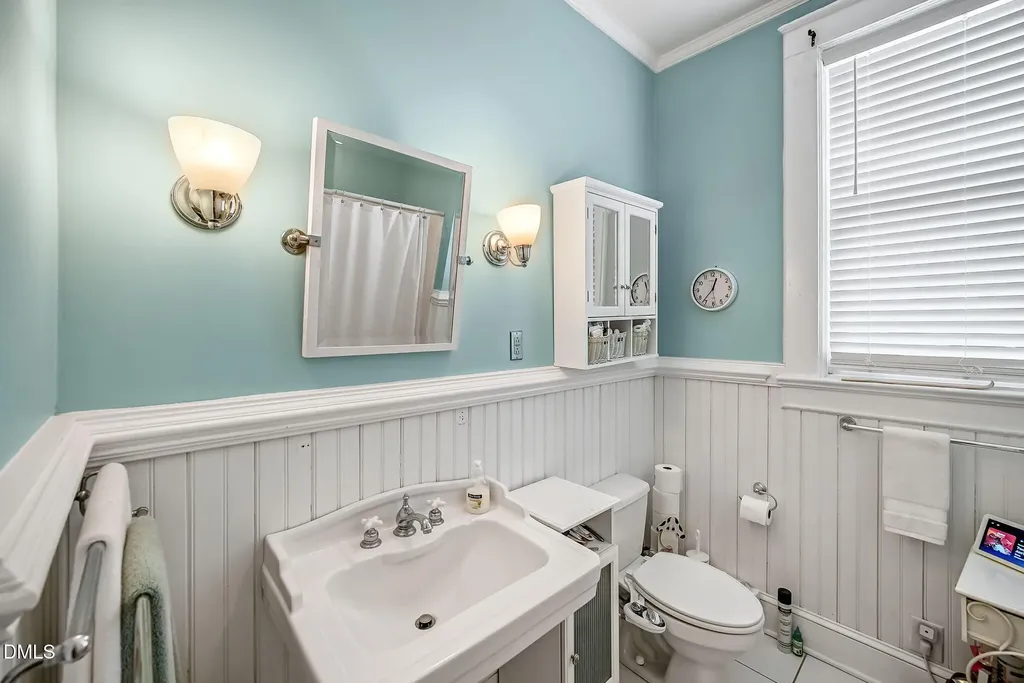 309 W Divine Street Dunn NC 28334