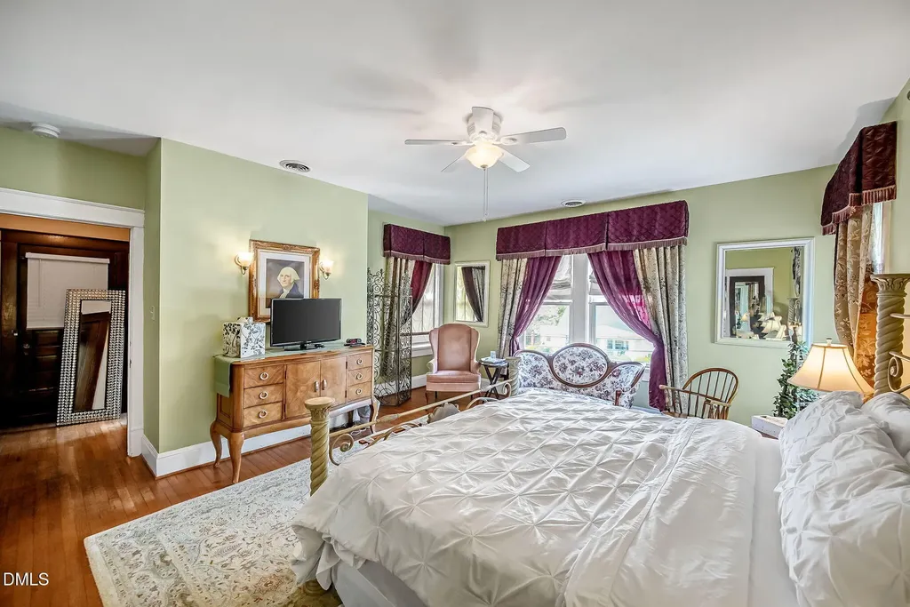 309 W Divine Street Dunn NC 28334