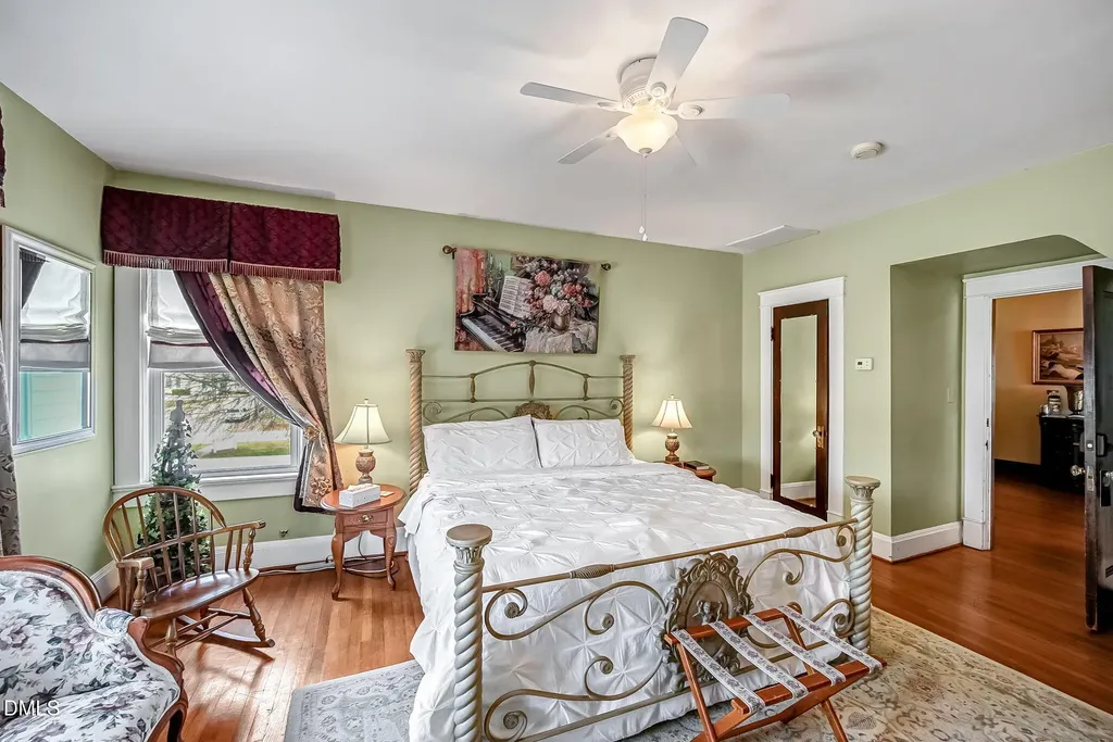 309 W Divine Street Dunn NC 28334