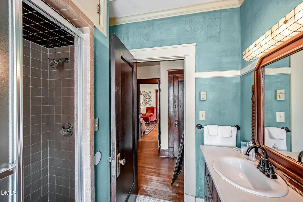 309 W Divine Street Dunn NC 28334