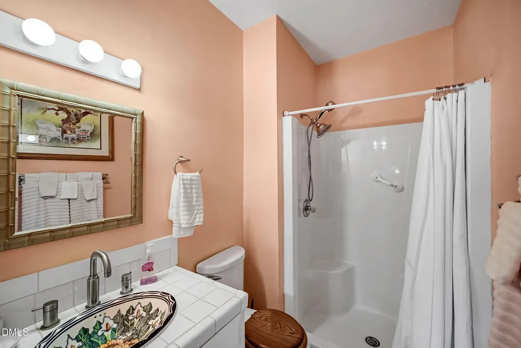 309 W Divine Street Dunn NC 28334