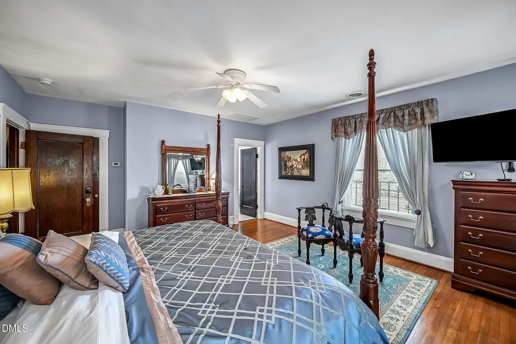 309 W Divine Street Dunn NC 28334