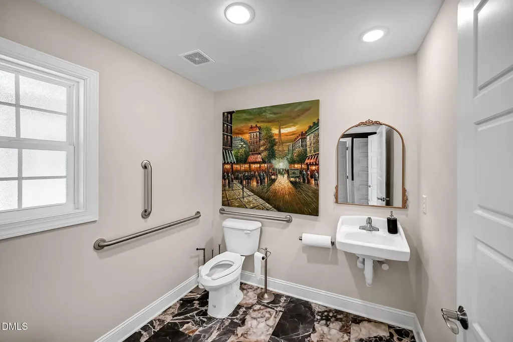 309 W Divine Street Dunn NC 28334
