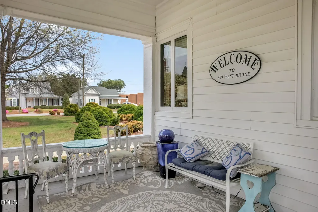 309 W Divine Street Dunn NC 28334