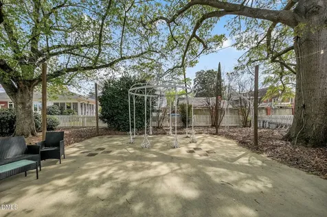 309 W Divine Street Dunn NC 28334