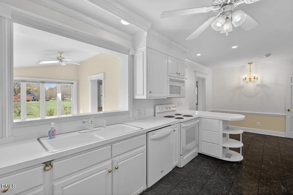 720 Roxboro Street Haw River NC 27258