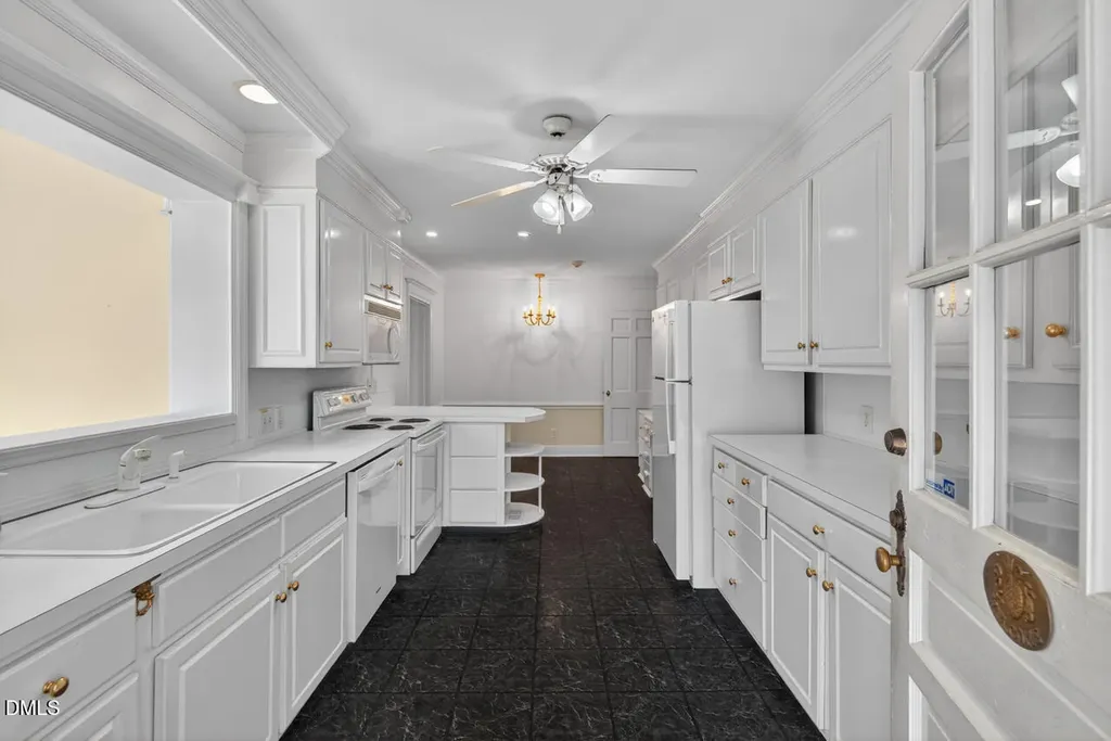 720 Roxboro Street Haw River NC 27258