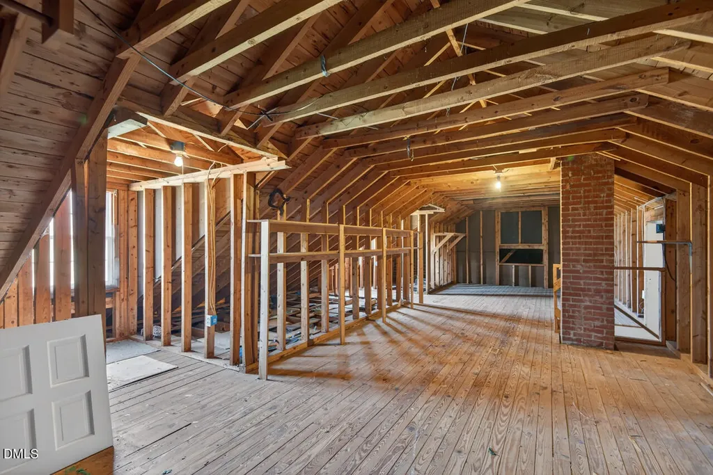 720 Roxboro Street Haw River NC 27258