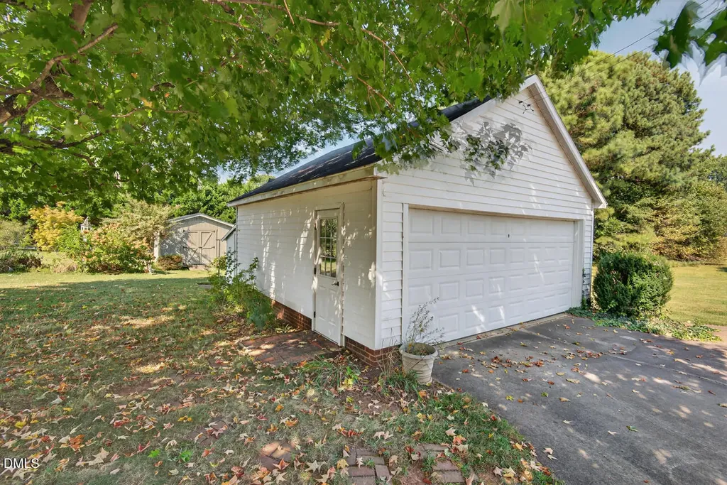 720 Roxboro Street Haw River NC 27258