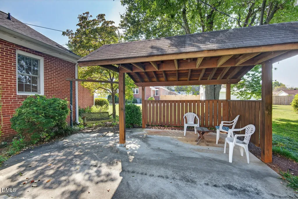 720 Roxboro Street Haw River NC 27258