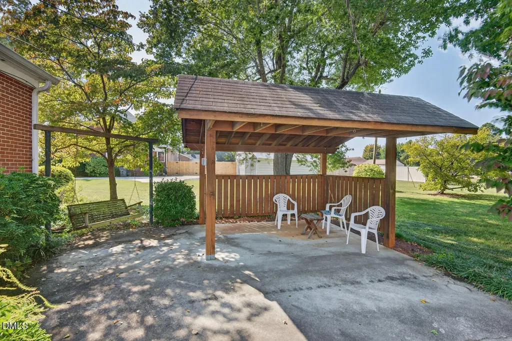 720 Roxboro Street Haw River NC 27258