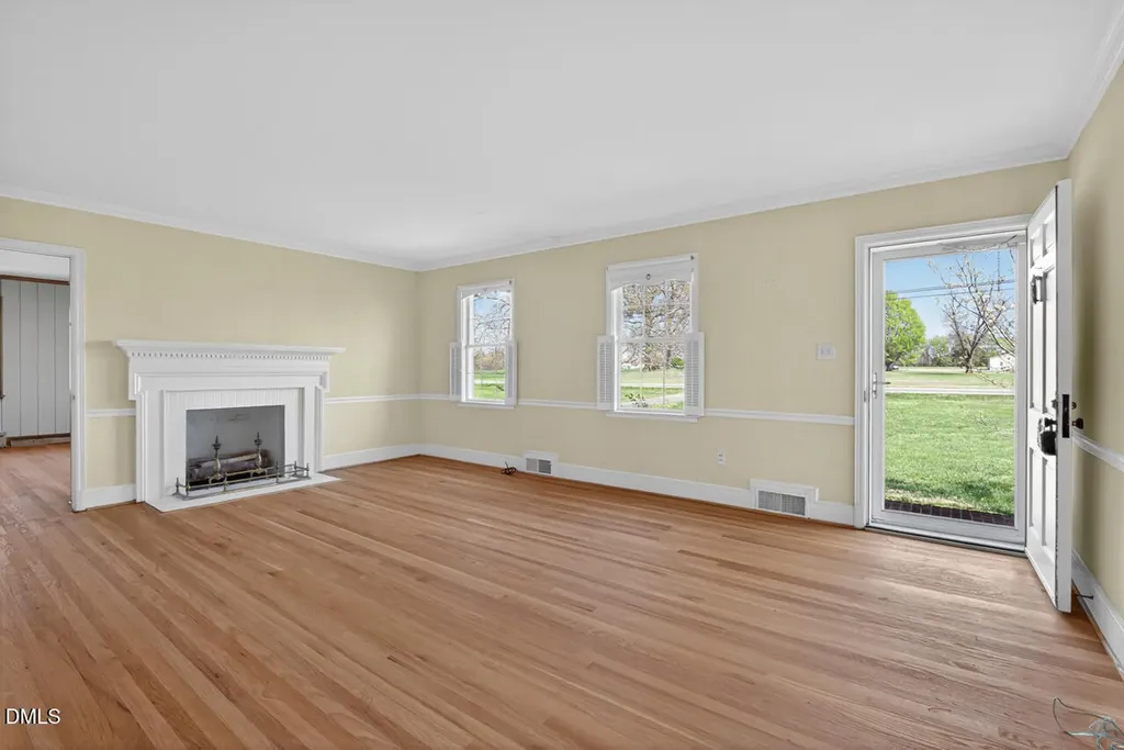 720 Roxboro Street Haw River NC 27258