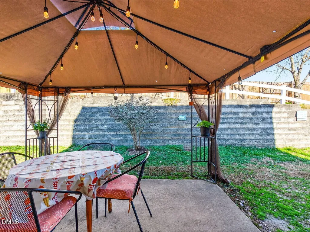 1773 Whitbrook Court Fuquay Varina NC 27526
