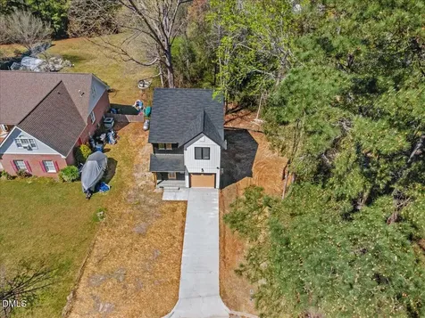 17 Runneymede Place Smithfield NC 27577