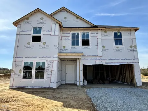 203 Hallwood Drive Pikeville NC 27863