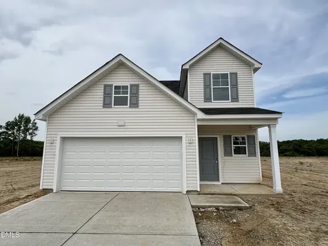 207 Hallwood Drive Pikeville NC 27863