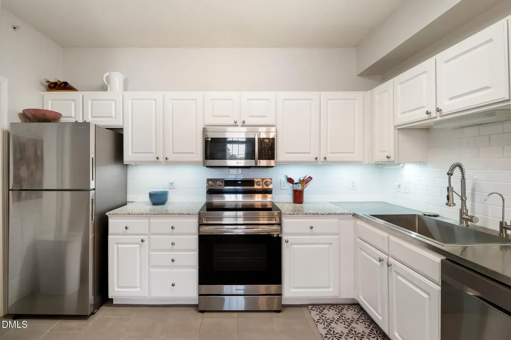 2511 Huntscroft Lane Raleigh NC 27617