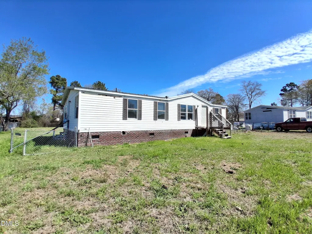 4725 Desert Ridge Road Parkton NC 28371