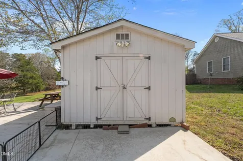 3004 Cedar Crest Court Graham NC 27253