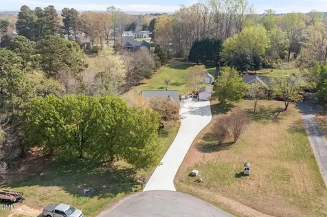 3004 Cedar Crest Court Graham NC 27253