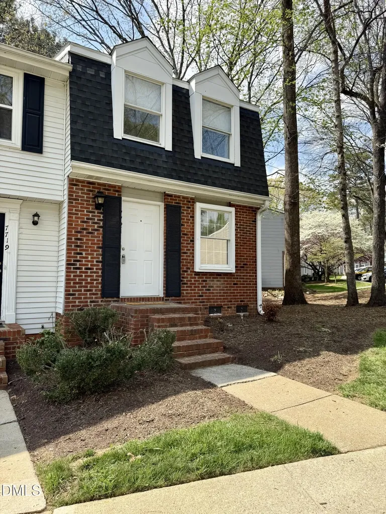 7721 Kingsberry Court Raleigh NC 27615