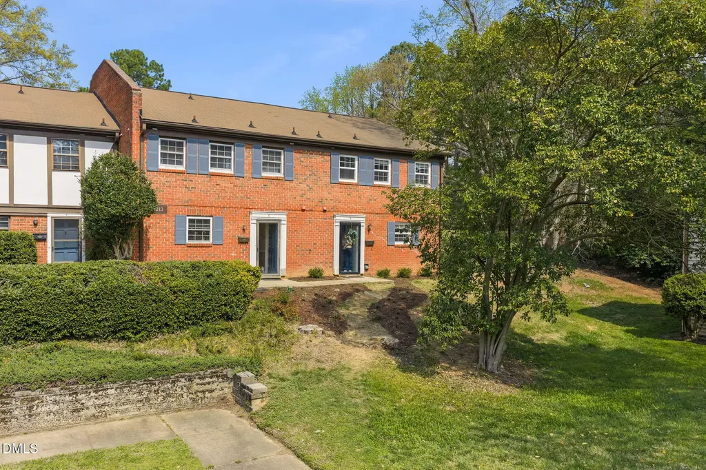 1213 Manassas Court Raleigh NC 27609