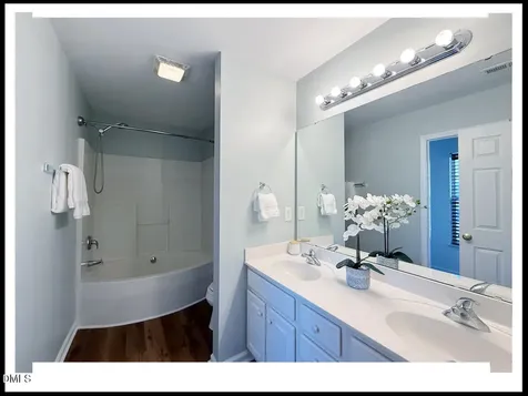 1284 Collegian Terrace Winston-salem NC 27106