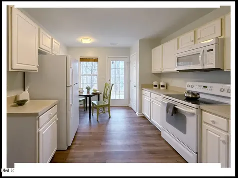 1284 Collegian Terrace Winston-salem NC 27106