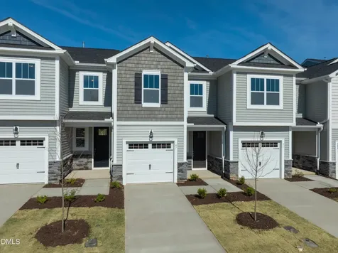 47 Ara Court Angier NC 27501